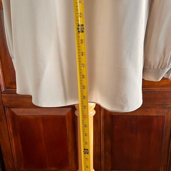 CAbi - Silk Blouse - Cream Long Sleeve LARGE - Picture 3 of 10